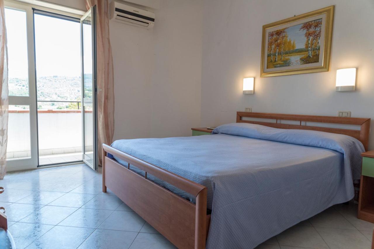Hotel Eden 3*